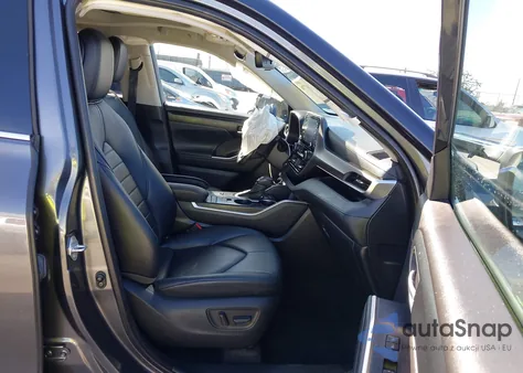2020 Toyota Highlander Xle z USA, uszkodzony, nr VIN 5TDGZRAH1LS514194